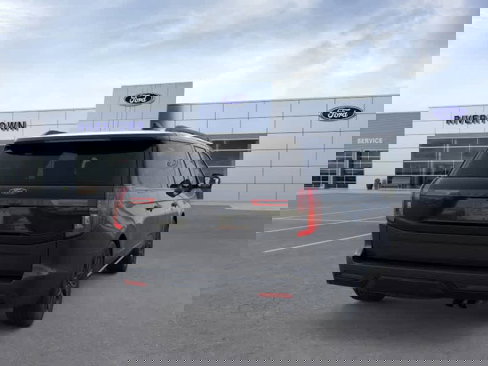 New 2025 Ford Expedition Platinum image 8