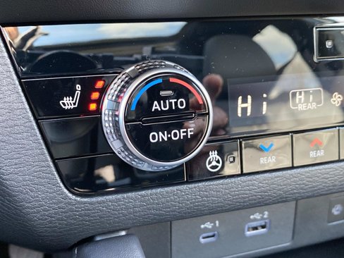 New 2025 Mitsubishi Outlander 4WD Plug-In Hybrid image 14
