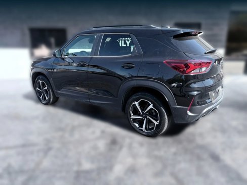 Used 2021 Chevrolet TrailBlazer RS image 3