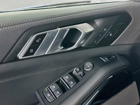 New 2026 BMW X5 xDrive40i w/ M Sport Package image 23