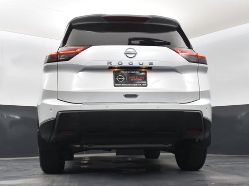New 2026 Nissan Rogue SV image 43