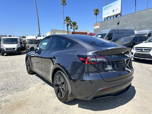 Used 2024 Tesla Model Y Long Range image 12