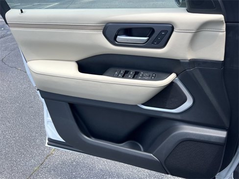New 2025 Nissan Armada Platinum Reserve image 15