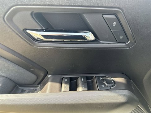 New 2025 GMC Canyon Elevation w/ Convenience Package image 13