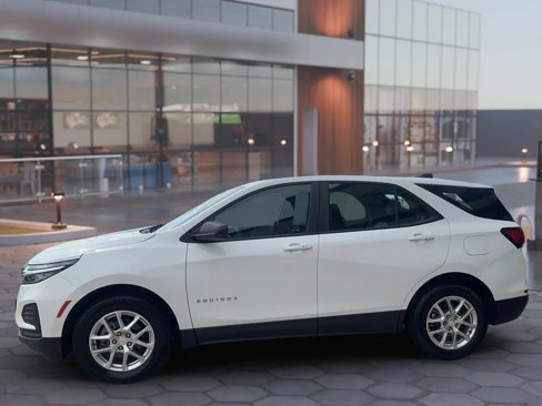 Used 2023 Chevrolet Equinox LS w/ Driver Confidence II Package image 7