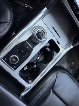 Used 2022 Ford Explorer XLT w/ Equipment Group 202A image 36