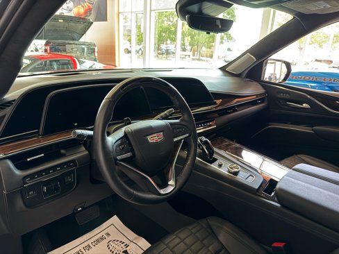 Used 2024 Cadillac Escalade Premium Luxury Platinum image 40