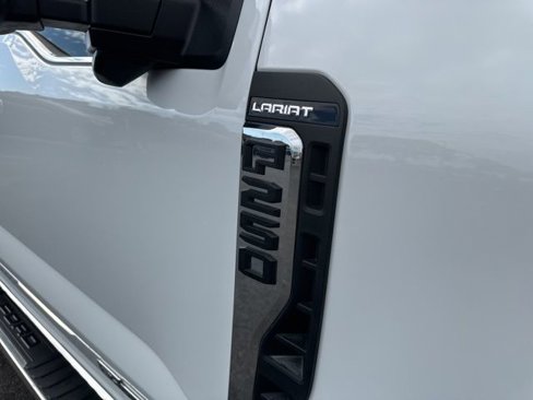 Certified 2024 Ford F250 Lariat w/ Chrome Package image 5