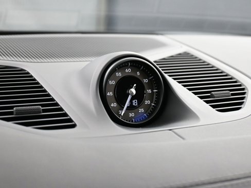 New 2025 Porsche Cayenne Turbo image 21
