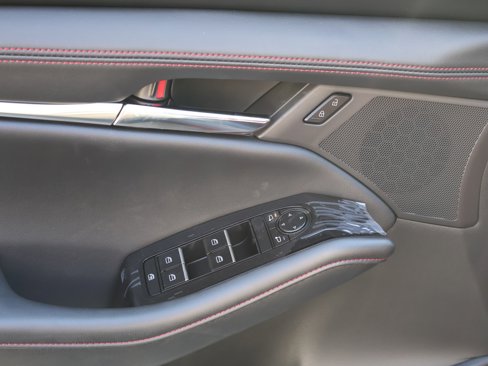 New 2026 MAZDA MAZDA3 Carbon w/ Appearance Package image 22