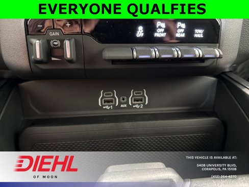 New 2026 RAM 1500 4x4 Crew Cab image 30