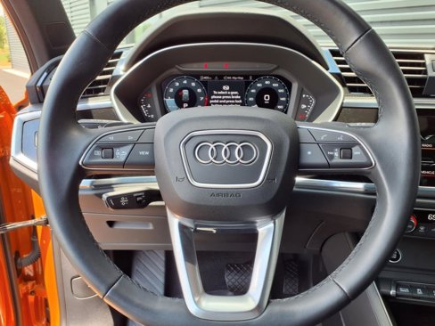 Used 2024 Audi Q3 2.0T Premium Plus image 18