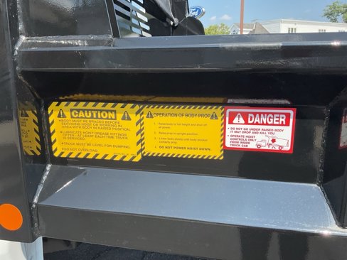 New 2025 Ford F550 4x4 Regular Cab Super Duty image 13
