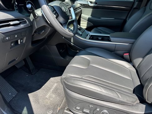 Used 2025 Hyundai Palisade Calligraphy image 9