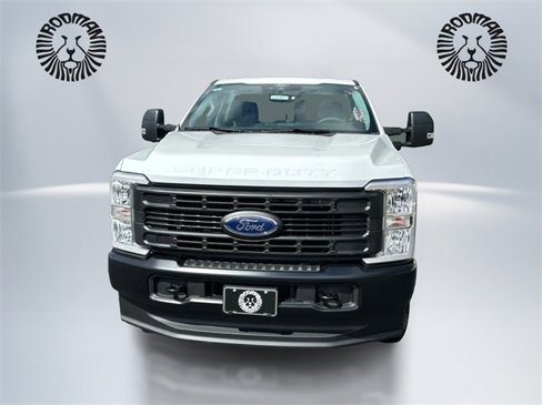 New 2026 Ford F250 XL image 2