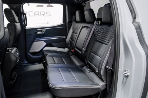 Used 2024 GMC Sierra EV Denali image 41