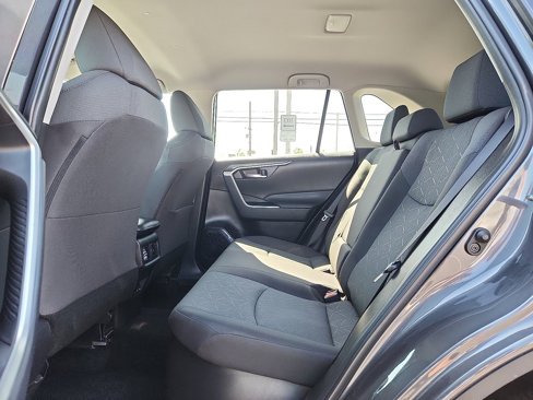 Used 2024 Toyota RAV4 XLE image 10
