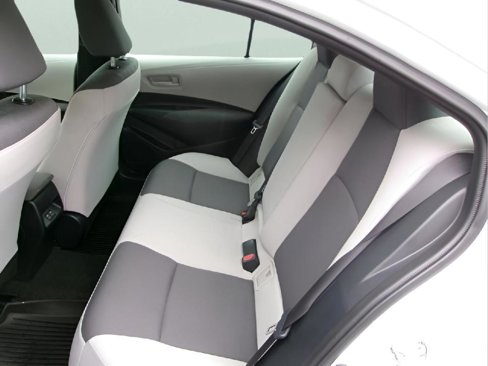 Used 2025 Toyota Corolla LE image 10