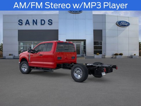 New 2025 Ford F350 XL w/ XL Chrome Package image 4