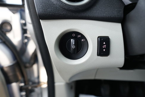 Used 2013 Ford Fiesta SE image 17