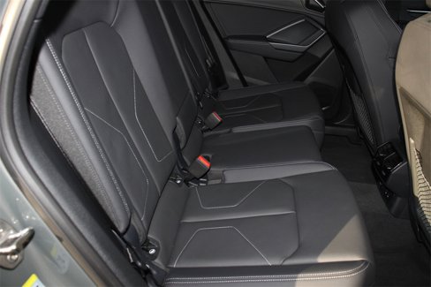 Used 2025 Audi Q3 2.0T Premium image 18