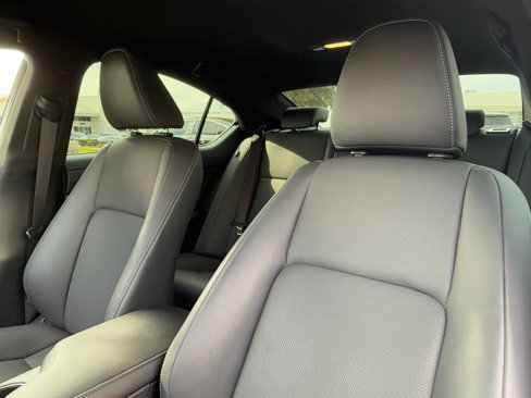 Used 2025 Lexus IS 300 image 22