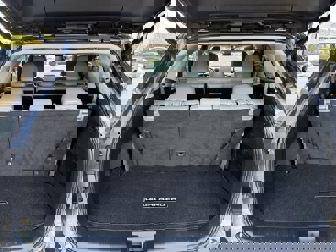 Used 2022 Toyota Highlander XLE image 23