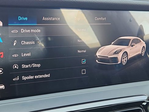 Used 2025 Porsche Panamera image 26