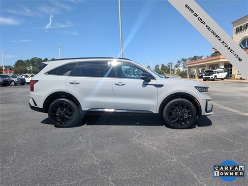 Used 2023 Kia Sorento SX image 2