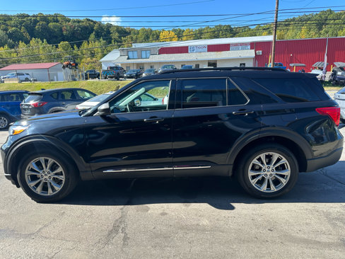 Used 2021 Ford Explorer XLT w/ Equipment Group 202A image 8
