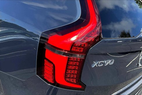 New 2026 Volvo XC90 B5 Plus image 5