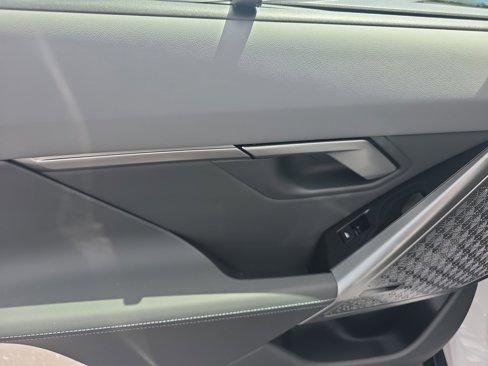 New 2026 BMW 550e xDrive w/ Executive Package image 10