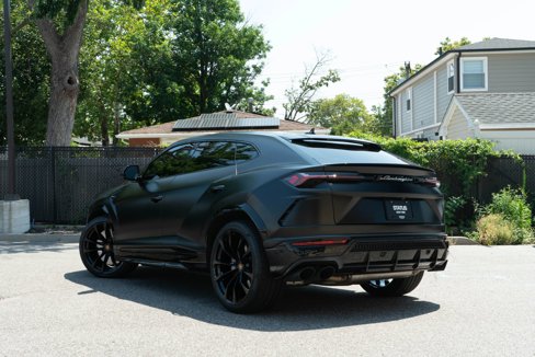 Used 2022 Lamborghini Urus image 21