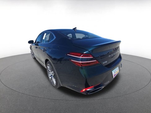 Used 2025 Genesis G70 2.5T image 6