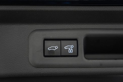 Used 2023 Toyota Sequoia Platinum image 13