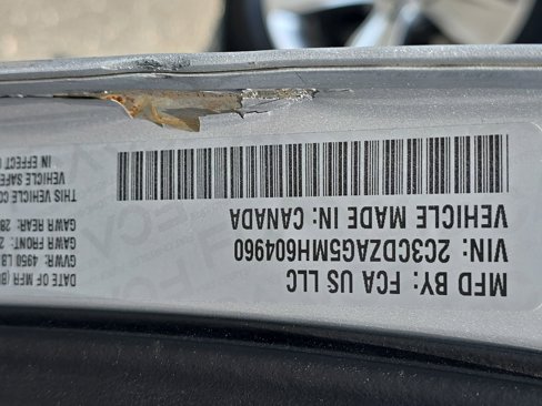 Used 2021 Dodge Challenger SXT image 39