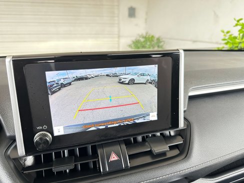 Used 2025 Toyota RAV4 LE image 17