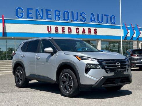Used 2025 Nissan Rogue SV image 1