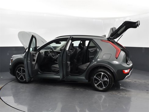 New 2025 Kia Niro EX image 56