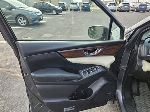 Used 2020 Subaru Ascent Touring w/ Popular Package #2A image 10