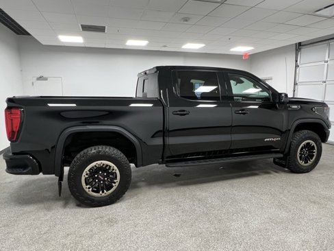 Used 2024 GMC Sierra 1500 AT4X image 14