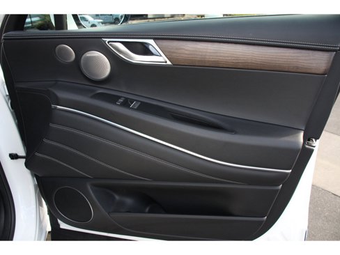 Used 2025 Genesis GV80 3.5T Prestige image 19