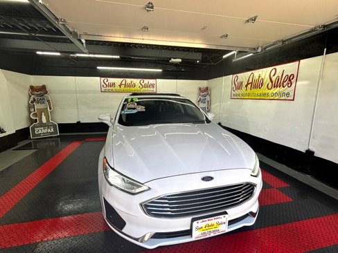 Used 2019 Ford Fusion SEL image 13