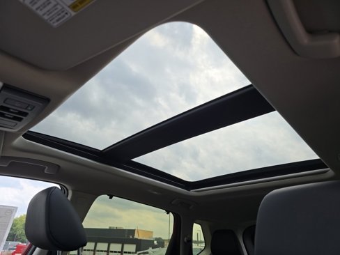 New 2026 Nissan Rogue SV image 4
