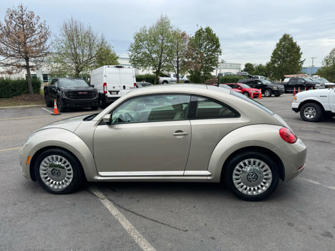 Used 2013 Volkswagen Beetle 2.5 image 7