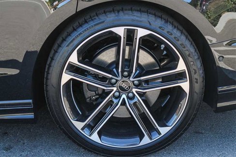 New 2025 Audi A8 L 3.0T image 11