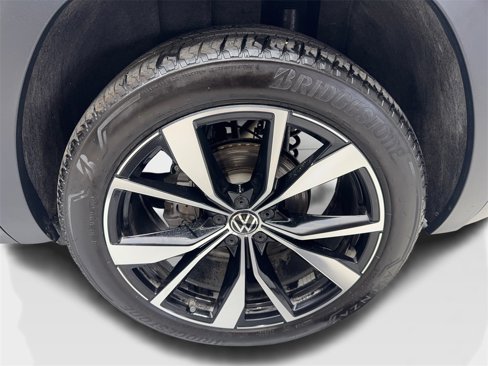 Used 2025 Volkswagen Atlas Cross Sport SEL Premium R-Line image 90
