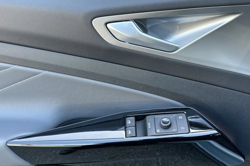 New 2025 Volkswagen ID.4 Pro S Plus image 10
