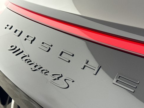 Certified 2019 Porsche 911 Targa 4S image 27