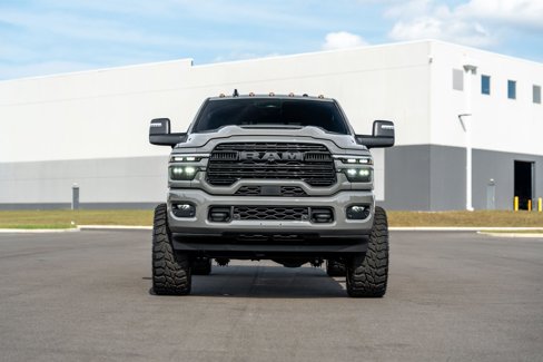 Used 2026 RAM 2500 Laramie w/ Night Edition image 10